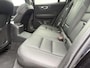 Volvo V60 2.0 T6 Plug-in Hybrid AWD Plus Bright | PHEV | Achteruitrijcamera | Panoramadak | Elektrisch Verstelbare Voorstoelen | Keyless Entry | Elektrische Achterklep | Lederen Bekleding | Stoelverwarming voor en achter | Apple Carplay | Android Auto