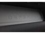 Land Rover Defender D240 110 | COMMERCIAL | Panoramadak | 360° Camera | Stoel+Stuurverwarming