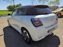Suzuki Swift 1.2 Style Smart Hybrid | Automaat / Nieuw model | Parelmoer / Carplay / Clima / Two-Tone