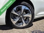 Suzuki Swift 1.2 Style Smart Hybrid | Automaat / Nieuw model | Parelmoer / Carplay / Clima / Two-Tone