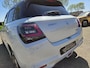 Suzuki Swift 1.2 Style Smart Hybrid | Automaat / Nieuw model | Parelmoer / Carplay / Clima / Two-Tone