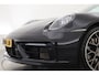Porsche 911 Cabrio 3.0 Carrera 4 S Orgi. NL | Sport Chrono | Achterasbesturing | Sport Design Pack | PDCC | PDLS | Sportuitlaat | 20/21'' | Adaptieve Sportstoelen Plus ( Leder-Sport-Tex Stickels (checker Flag)