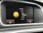 Volvo V40 1.5 T3 Nordic+ Sport | R-Design Exterieur | Lichtmetalen Velgen 17 inch | Navigatie | Parkeerverwarming | Stoelverwarming | Verwarmde Voorruit | Sportonderstel | LED Koplampen | Bluetooth