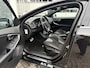 Volvo V40 1.5 T3 Nordic+ Sport | R-Design Exterieur | Lichtmetalen Velgen 17 inch | Navigatie | Parkeerverwarming | Stoelverwarming | Verwarmde Voorruit | Sportonderstel | LED Koplampen | Bluetooth