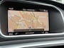 Volvo V40 1.5 T3 Nordic+ Sport | R-Design Exterieur | Lichtmetalen Velgen 17 inch | Navigatie | Parkeerverwarming | Stoelverwarming | Verwarmde Voorruit | Sportonderstel | LED Koplampen | Bluetooth