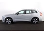 Volvo XC60 T6 Recharge AWD Plus Dark - Panorama/schuifdak - IntelliSafe Assist & Surround - 360º Camera - Verwarmde voorstoelen, stuur & achterbank - Parkeersensoren voor & achter - Elektr. bedienb. voorstoelen met geheugen - Draadloze tel. lader - Inklapbare trekhaak - 19' LMV