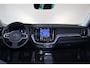 Volvo XC60 T6 Recharge AWD Plus Dark - Panorama/schuifdak - IntelliSafe Assist & Surround - 360º Camera - Verwarmde voorstoelen, stuur & achterbank - Parkeersensoren voor & achter - Elektr. bedienb. voorstoelen met geheugen - Draadloze tel. lader - Inklapbare trekhaak - 19' LMV