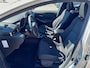 Toyota Corolla Touring Sports 2.0 Hybrid Style mooie complete in Nederland nieuw geleverde Corolla met afneembare trekhaak!