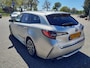Toyota Corolla Touring Sports 2.0 Hybrid Style mooie complete in Nederland nieuw geleverde Corolla met afneembare trekhaak!