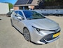 Toyota Corolla Touring Sports 2.0 Hybrid Style mooie complete in Nederland nieuw geleverde Corolla met afneembare trekhaak!