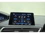 Peugeot 3008 1.2 PureTech Active | 130 PK | Trekhaak | Parkeer Camera | Stoelverwarming | DAB+ | Lichtmetalen velgen | Climate Control | Lane Assist