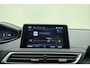 Peugeot 3008 1.2 PureTech Active | 130 PK | Trekhaak | Parkeer Camera | Stoelverwarming | DAB+ | Lichtmetalen velgen | Climate Control | Lane Assist