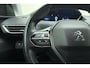 Peugeot 3008 1.2 PureTech Active | 130 PK | Trekhaak | Parkeer Camera | Stoelverwarming | DAB+ | Lichtmetalen velgen | Climate Control | Lane Assist