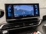 Peugeot 5008 1.2 PureTech Allure Sport 7 Persoons (APPLE CARPLAY, GROOT NAVI, 360 CAMERA, LEDER, ADAPTIVE CRUISE, SPORTSTOELEN, ELEK ACHTERKLEP, KEYLESS, GETINT GLAS, SFEERVERLICHTING, NIEUWSTAAT)