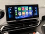 Peugeot 5008 1.2 PureTech Allure Sport 7 Persoons (APPLE CARPLAY, GROOT NAVI, 360 CAMERA, LEDER, ADAPTIVE CRUISE, SPORTSTOELEN, ELEK ACHTERKLEP, KEYLESS, GETINT GLAS, SFEERVERLICHTING, NIEUWSTAAT)