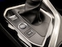 Peugeot 5008 1.2 PureTech Allure Sport 7 Persoons (APPLE CARPLAY, GROOT NAVI, 360 CAMERA, LEDER, ADAPTIVE CRUISE, SPORTSTOELEN, ELEK ACHTERKLEP, KEYLESS, GETINT GLAS, SFEERVERLICHTING, NIEUWSTAAT)