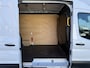 Ford E-Transit 68kWh 184PK L2H2 317km WLTP 96,1% (SOH) BEV Snelladen Camera Cruise control Climate control Carplay Navigatie Parkeersensoren
