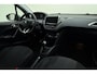 Peugeot 208 1.2 PureTech Allure | 82PK | Trekhaak | Climate Control | Navigatie | Parkeersensoren Achter | Lichtmetalen velgen |