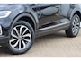 Volkswagen T-Roc 1.5 TSI Style 150pk DSG7 | Carplay | Stoelverwarming | Sensoren | IQ. Drive | Navi