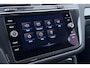 Volkswagen Tiguan 1.4 TSI eHybrid Business+ | Getint Glas | Camera | ACC | PDC V+A