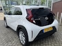 Toyota Aygo X 1.0 VVT-i MT FIRST EDITION APPLE/ANDROID CAMERA CLIMA AD-CRUISE 17'' LM-VELGEN EL-RAMEN/SPIEGELS NL-AUTO 1E-EIG