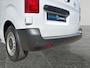 Opel Vivaro L2 2.0 BlueHDI 145pk EAT8 automaat | BPM vrij | NAVI | Multimedia | Apple Carplay | Android Auto | Achteruitrijcamera | Parkeersensoren achter | FULL LED verlichting | Mistlampen | Licht- en regensensor | Automatische verlichting | Multifunctionele bank voorpassagiers | Doorlaadluik in tussenschot | Houten afwerking laadruimte | Reservewiel | voor €30.995 ex. BTW rijklaar
