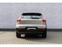 Volvo XC40 Single Motor 69 kWh Essential | Navigatie | Apple Carplay | Android Auto | Achteruitrijcamera | Parkeersensoren | Lichtmetalen Velgen 19 inch | Cruise Control | Climate Control