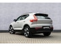 Volvo XC40 Single Motor 69 kWh Essential | Navigatie | Apple Carplay | Android Auto | Achteruitrijcamera | Parkeersensoren | Lichtmetalen Velgen 19 inch | Cruise Control | Climate Control