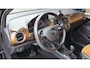 Volkswagen Up! 1.0 75pk 5Drs Automaat Special Up! Pano.Dak 17inch LM Beats Trekhaak A-Camera Cruise Control 37891km! Unieke Up!