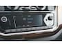 Volkswagen Up! 1.0 75pk 5Drs Automaat Special Up! Pano.Dak 17inch LM Beats Trekhaak A-Camera Cruise Control 37891km! Unieke Up!