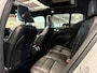 Volvo XC40 1.5 T3 R-Design, Pano, Leder, 360cam, Pilot Assist, H&K