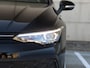 Volkswagen Golf 1.5 eHybrid GTE | 272 pk | Led Matrix | DCC | Trekhaak | Black Style | Panoramadak | Head-up display |