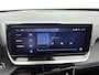 Peugeot 2008 GT Hybrid 145 e-DSC6 | Navigatie | Elektrisch Verstelbare Bestuurderstoel | Camera Voor + Achter | Stoelverwarming | Dodehoekbewaking | Adaptieve Cruise Control | Apple CarPlay/Android Auto |