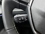 Peugeot 2008 GT Hybrid 145 e-DSC6 | Navigatie | Elektrisch Verstelbare Bestuurderstoel | Camera Voor + Achter | Stoelverwarming | Dodehoekbewaking | Adaptieve Cruise Control | Apple CarPlay/Android Auto |