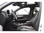 Volvo XC40 Recharge P8 AWD 408 PK R-Design, Panoramadak, Winterpakket, H/K Sound, 360 Camera