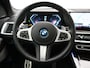 BMW X5 xDrive50e M Sport PHEV 490pk Dealer O.H. | Panodak Sky Lounge | Luchtvering | Head Up | 360 Camera | Harman / Kardon | Nappa Lederen Comfortstoelen Memory & Verwarmd | Carbon Schwarz | Apple Carplay | Keyless | Blis | 22"L.M | Plug In Hybrid |
