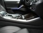 BMW X5 xDrive50e M Sport PHEV 490pk Dealer O.H. | Panodak Sky Lounge | Luchtvering | Head Up | 360 Camera | Harman / Kardon | Nappa Lederen Comfortstoelen Memory & Verwarmd | Carbon Schwarz | Apple Carplay | Keyless | Blis | 22"L.M | Plug In Hybrid |