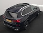 BMW X5 xDrive50e M Sport PHEV 490pk Dealer O.H. | Panodak Sky Lounge | Luchtvering | Head Up | 360 Camera | Harman / Kardon | Nappa Lederen Comfortstoelen Memory & Verwarmd | Carbon Schwarz | Apple Carplay | Keyless | Blis | 22"L.M | Plug In Hybrid |
