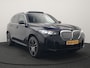 BMW X5 xDrive50e M Sport PHEV 490pk Dealer O.H. | Panodak Sky Lounge | Luchtvering | Head Up | 360 Camera | Harman / Kardon | Nappa Lederen Comfortstoelen Memory & Verwarmd | Carbon Schwarz | Apple Carplay | Keyless | Blis | 22"L.M | Plug In Hybrid |