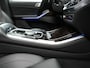 BMW X5 xDrive50e M Sport PHEV 490pk Dealer O.H. | Panodak Sky Lounge | Luchtvering | Head Up | 360 Camera | Harman / Kardon | Nappa Lederen Comfortstoelen Memory & Verwarmd | Carbon Schwarz | Apple Carplay | Keyless | Blis | 22"L.M | Plug In Hybrid |