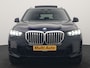 BMW X5 xDrive50e M Sport PHEV 490pk Dealer O.H. | Panodak Sky Lounge | Luchtvering | Head Up | 360 Camera | Harman / Kardon | Nappa Lederen Comfortstoelen Memory & Verwarmd | Carbon Schwarz | Apple Carplay | Keyless | Blis | 22"L.M | Plug In Hybrid |