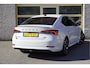 Skoda Octavia 1.0 e-TSI Automaat! 5drs Sport Business BJ2021 Lmv 18" | Led V+A | Dynamische knipperlichten | Pdc | Elek. trekhaak | App-Connect | Navi | Dashboard verlichting | Climate control | Cruise control | Sportstoelen | Verwarmd stuur | Zwarte hemel
