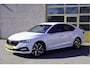 Skoda Octavia 1.0 e-TSI Automaat! 5drs Sport Business BJ2021 Lmv 18" | Led V+A | Dynamische knipperlichten | Pdc | Elek. trekhaak | App-Connect | Navi | Dashboard verlichting | Climate control | Cruise control | Sportstoelen | Verwarmd stuur | Zwarte hemel