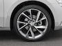 Skoda Superb Combi 1.4 TSI iV Sportline Business | Trekhaak | Camera | Stoel/Stuur Verwarming | Carplay | Navigatie | Climatronic | 19 Inch | 39.084 Km !!
