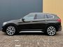 BMW X1 (f48) sDrive20i 192pk Orange Edition III 1e Eigenaar| Dealer Onderhouden | NL Auto | Trekhaak | Pano | Camera | Stoel/Stuurverwarming |