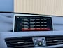 BMW X1 (f48) sDrive20i 192pk Orange Edition III 1e Eigenaar| Dealer Onderhouden | NL Auto | Trekhaak | Pano | Camera | Stoel/Stuurverwarming |