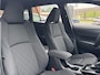 Toyota Corolla Cross 2.0 Hybrid 180 DYNAMIC NIEUW DIRECT LEVERBAAR! BLIND SPOT STOEL/STUURVERW KEYLESS 18'' LM-VELGEN APPLE/ANDROID NAVI CLIMA AD-CRUISE PARK-SENSOREN