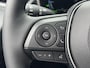 Toyota Corolla Cross 2.0 Hybrid 180 DYNAMIC NIEUW DIRECT LEVERBAAR! BLIND SPOT STOEL/STUURVERW KEYLESS 18'' LM-VELGEN APPLE/ANDROID NAVI CLIMA AD-CRUISE PARK-SENSOREN