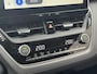 Toyota Corolla Cross 2.0 Hybrid 180 DYNAMIC NIEUW DIRECT LEVERBAAR! BLIND SPOT STOEL/STUURVERW KEYLESS 18'' LM-VELGEN APPLE/ANDROID NAVI CLIMA AD-CRUISE PARK-SENSOREN