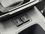 Toyota Corolla Cross 2.0 Hybrid 180 DYNAMIC NIEUW DIRECT LEVERBAAR! BLIND SPOT STOEL/STUURVERW KEYLESS 18'' LM-VELGEN APPLE/ANDROID NAVI CLIMA AD-CRUISE PARK-SENSOREN
